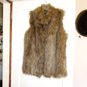 Rachel Zoe Faux Fur Beaver Vest with Hook and Eye Closure Size Medium